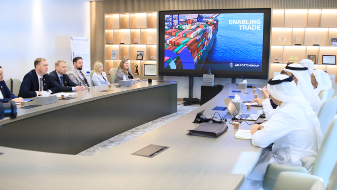 Ekonomikas ministrs vienojas par sadarbību ar vienu no lielākajiem AAE ostu un loģistikas uzņēmumiem “AD Ports Group”