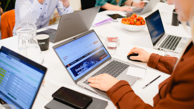 LIAA biznesa inkubācijas programmā uzņemti 85 jauni uzņēmumi visā Latvijā