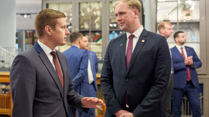 Latvija un Igaunija ciešāk sadarbosies eksporta un investīciju jautājumos