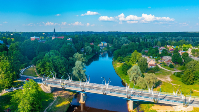 Valmiera, tilts pār Gauju