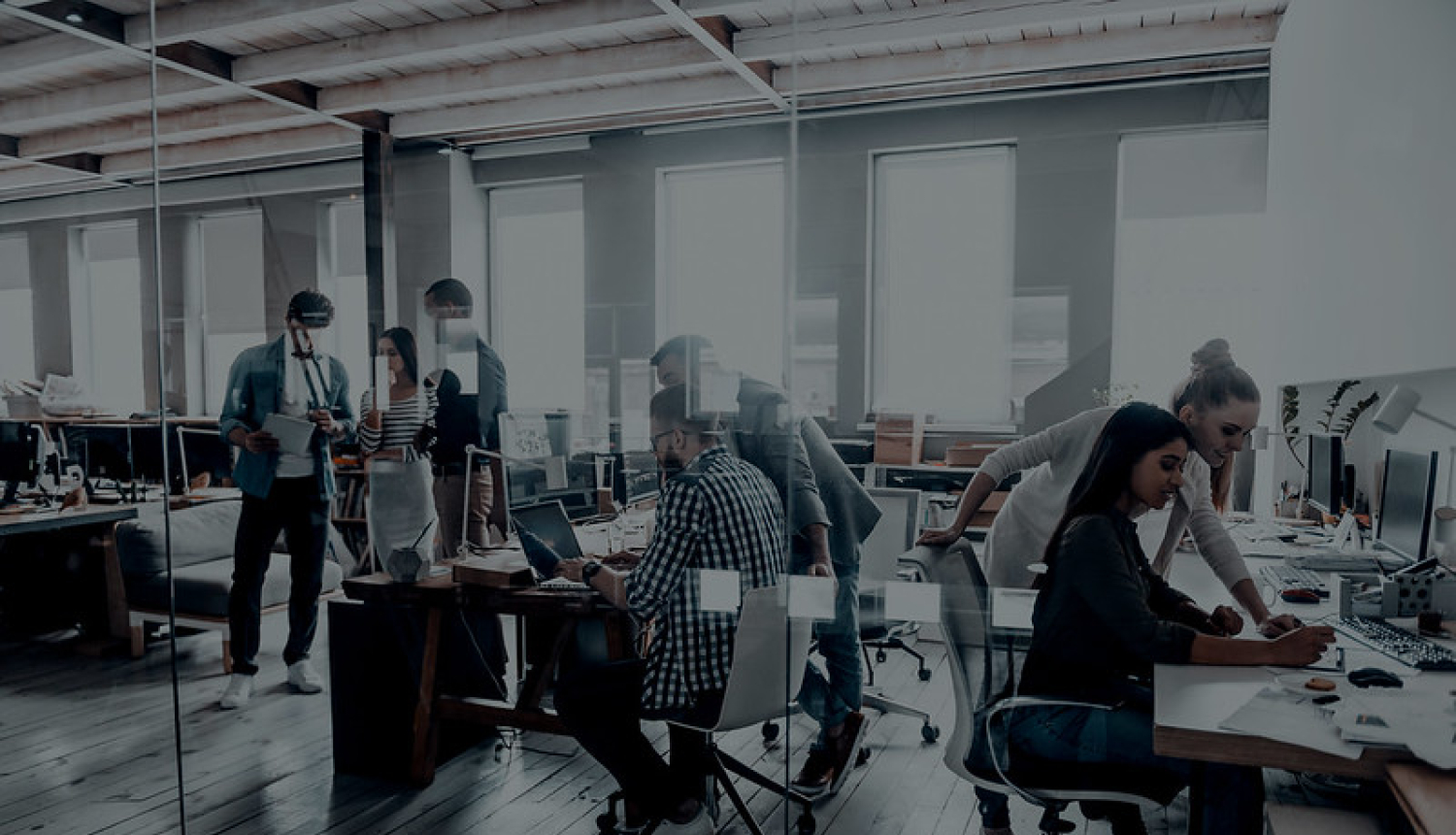 EY: pērn Latvijā uzsākts mazāk jaunu investīciju projektu, bet radīts vairāk darba vietu