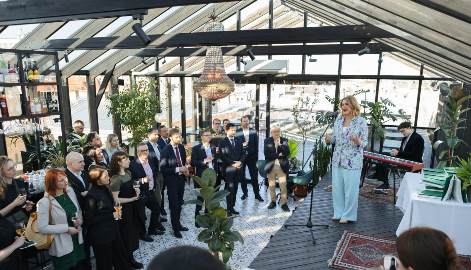 Iznākusi Latvijas eksporta veiksmes stāstiem veltīta grāmata “Treasures of Latvia”