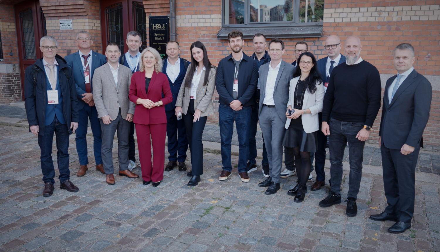 Latvijas un Hamburgas ostas stiprina sadarbību digitālajās inovācijās