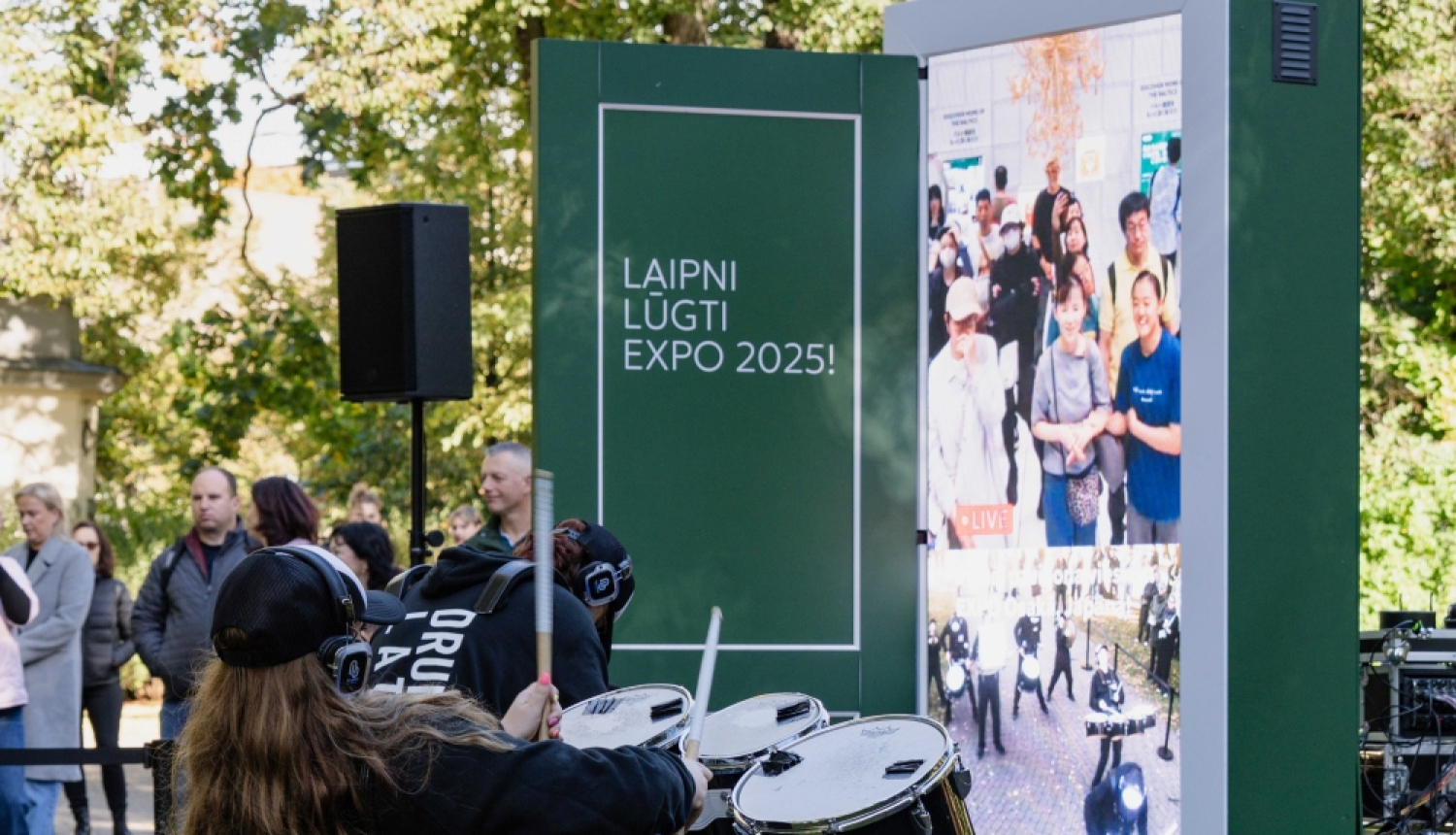 Vienotā ritmā – Latvijas bundzinieki liek japāņu sirdīm EXPO sisties straujāk 