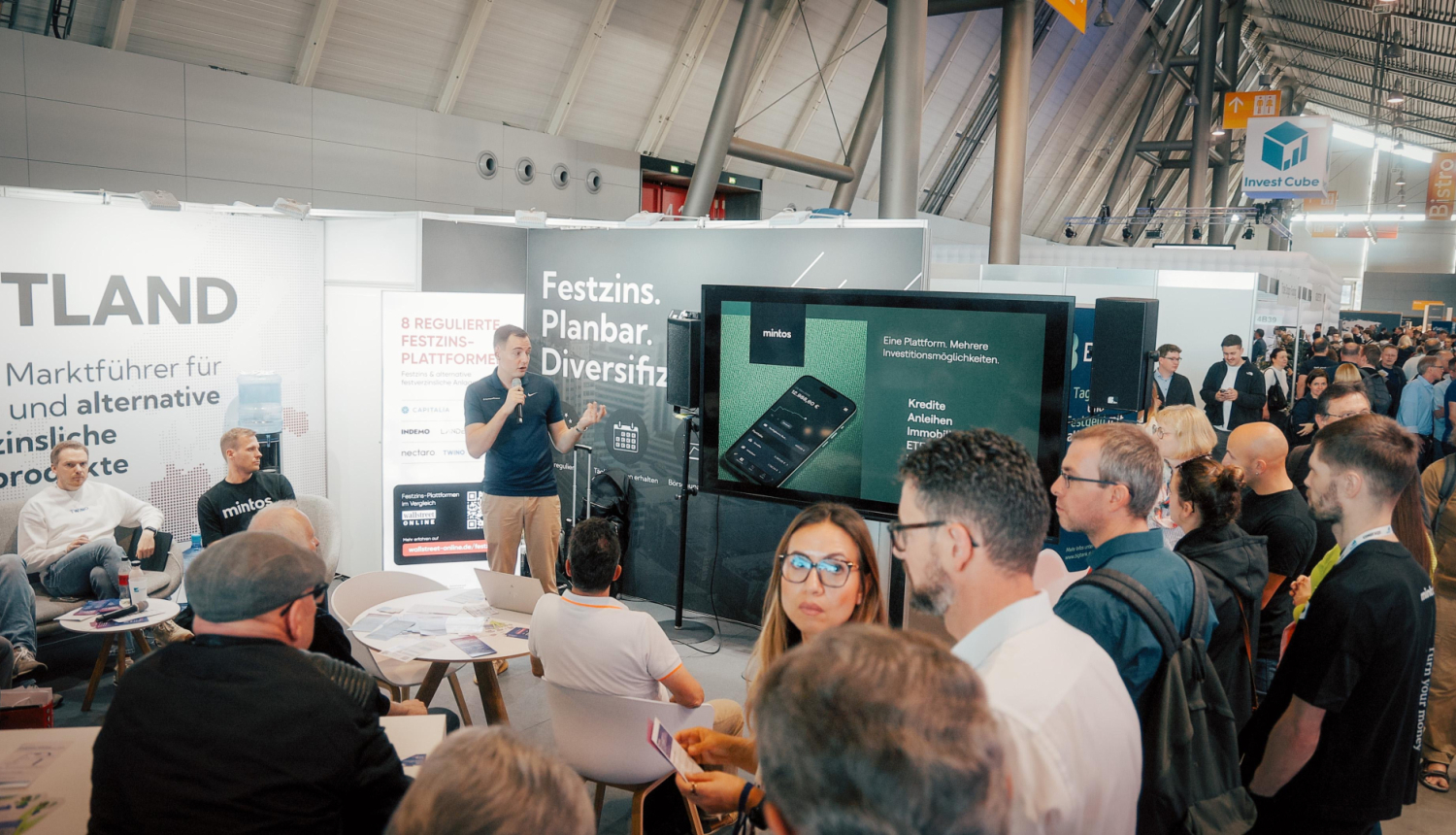 Vairāk nekā 1000 interesentu apmeklē Latvijas stendu izstādē “Invest Stuttgart 2026”