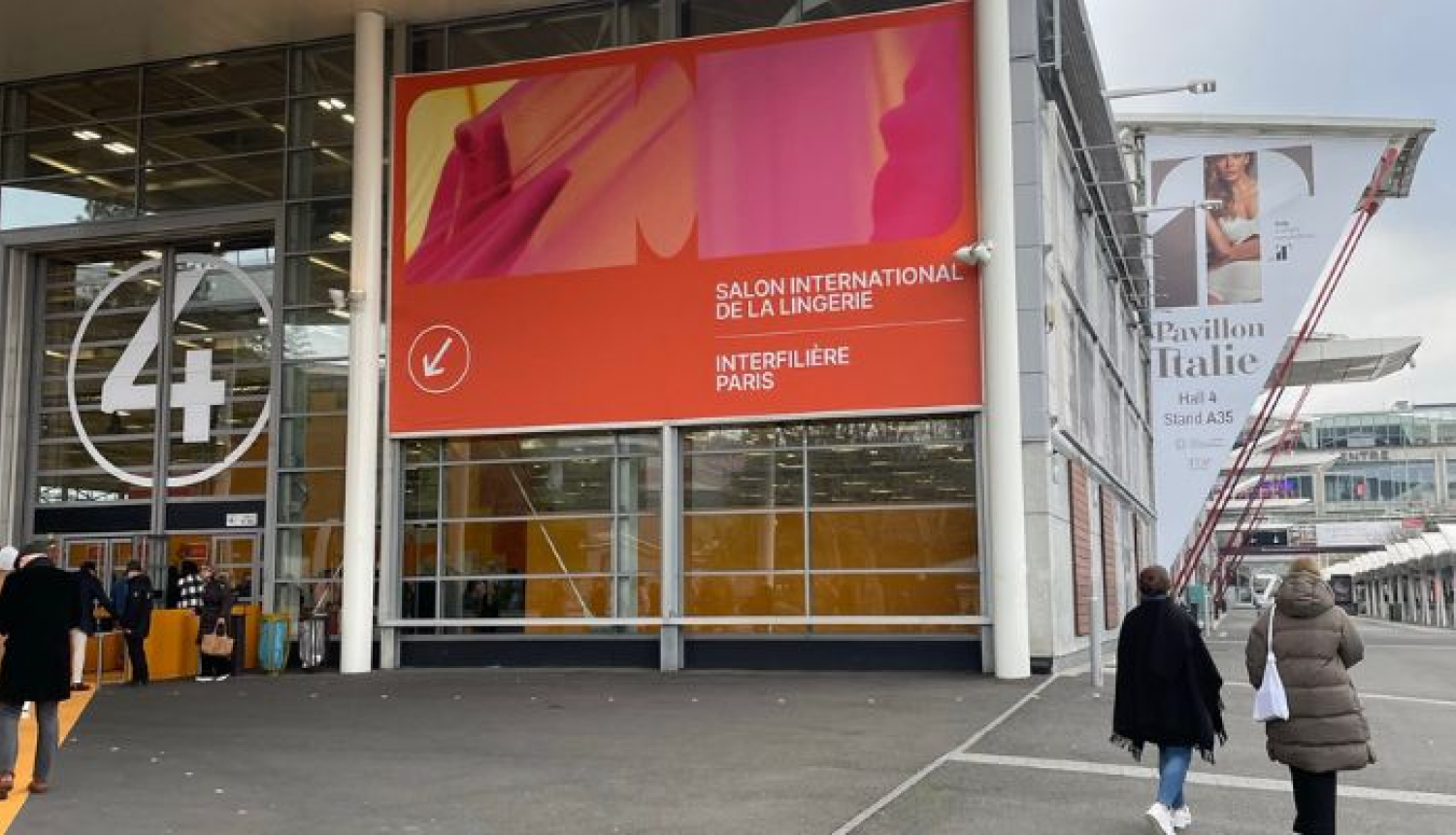 Apakšveļas nozares izstāde Parīzē nes jaunus līgumus uzņēmējiem