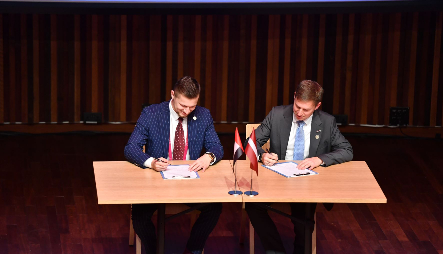 parakstīts līgums starp LIAA un aģentūru “Live Riga”