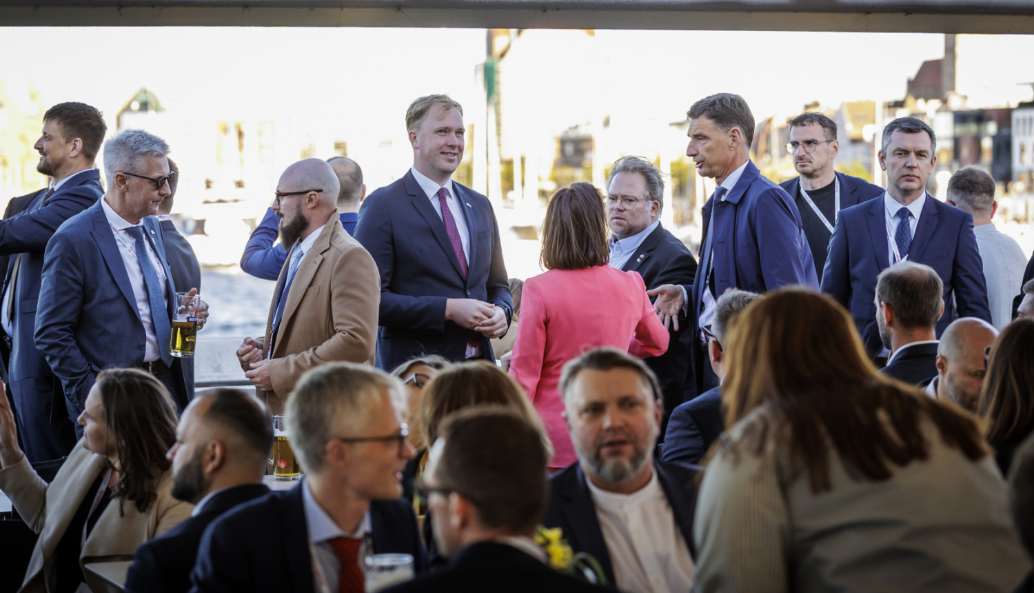 Ar vairākiem līgumiem un investīciju projektiem noslēgusies Latvijas vēsturē lielākā tirdzniecības misija